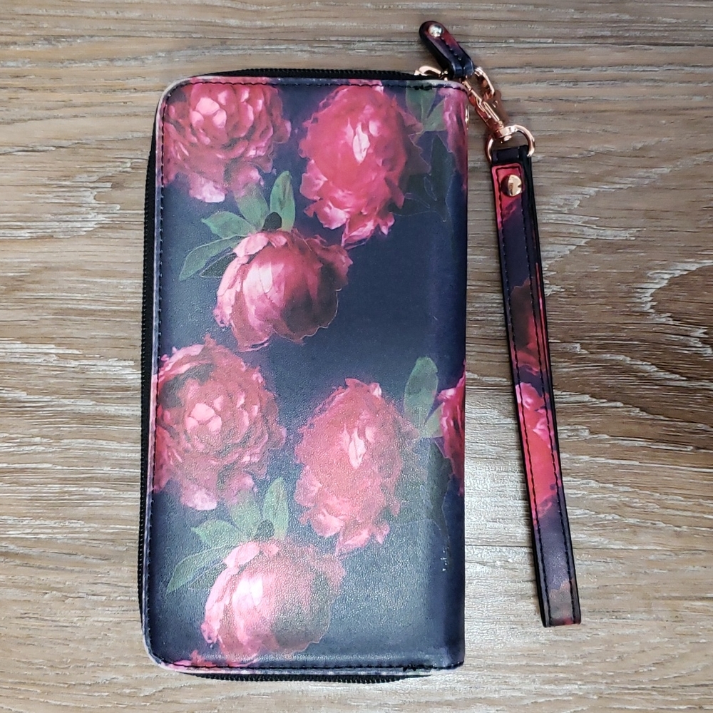 Floral Wristlet Wallet Functional Pockets Lightweight Classy